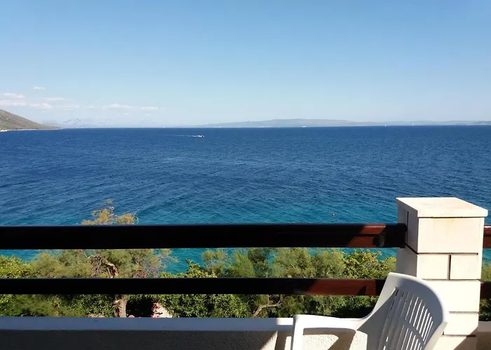 Apartman First Row To The Sea Trogir