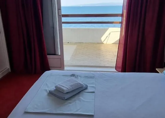 Apartman First Row To The Sea Trogir